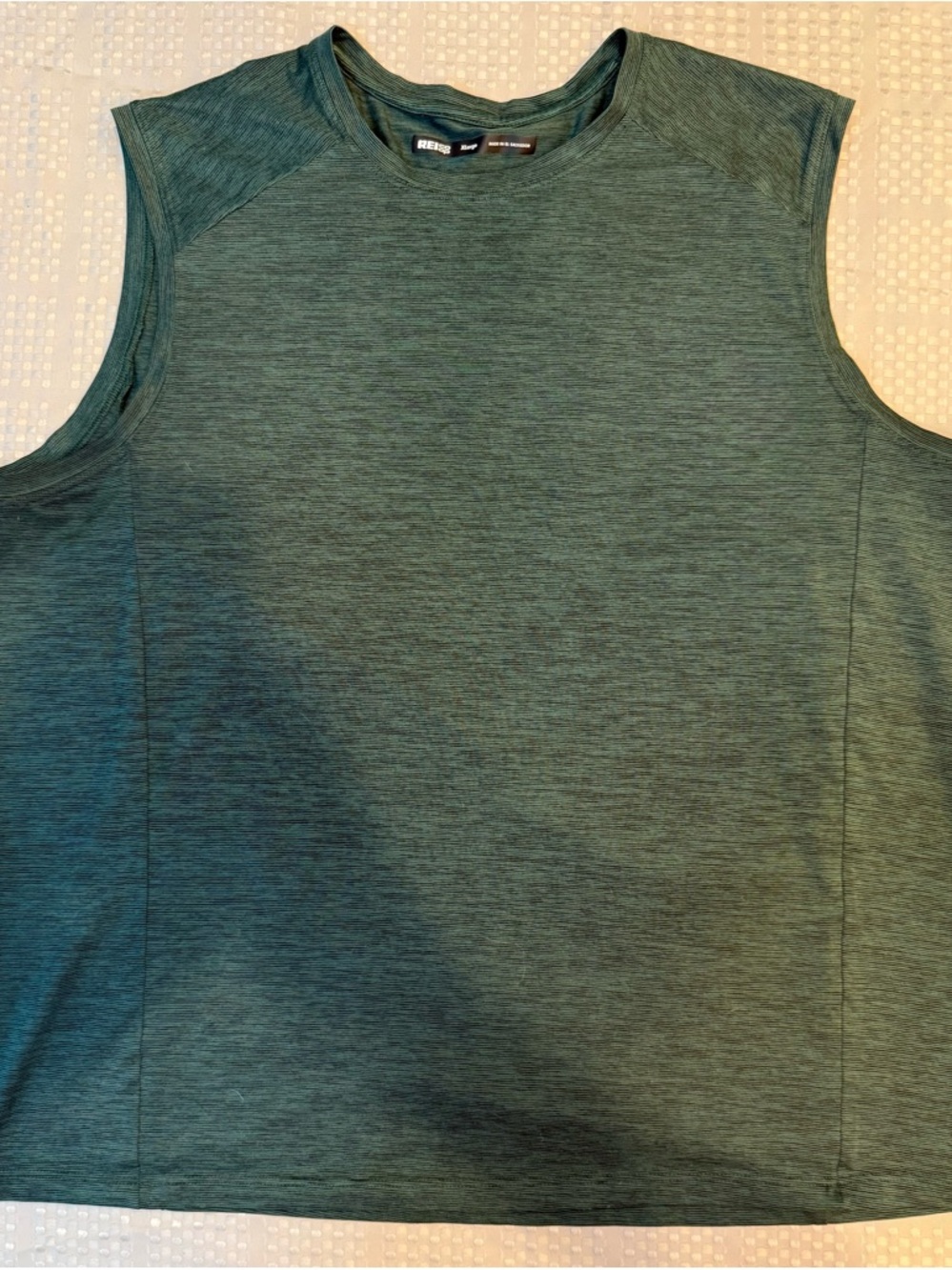 REI Active Pursuits tank XL Forest Green